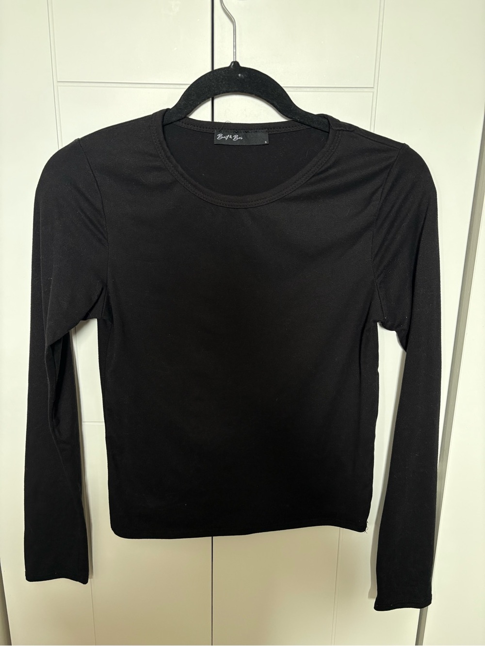 Brit and Bri womens black long sleeve